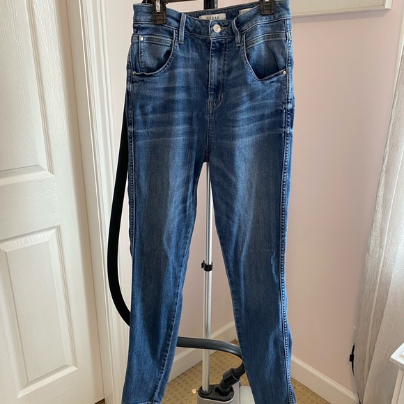 Super high rise Guess jeans - Picture 1 of 3